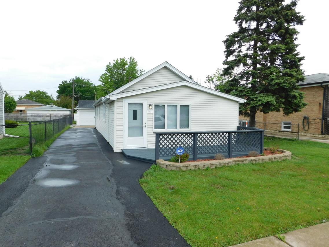 5954 W 89th St., Oak Lawn, IL 60453