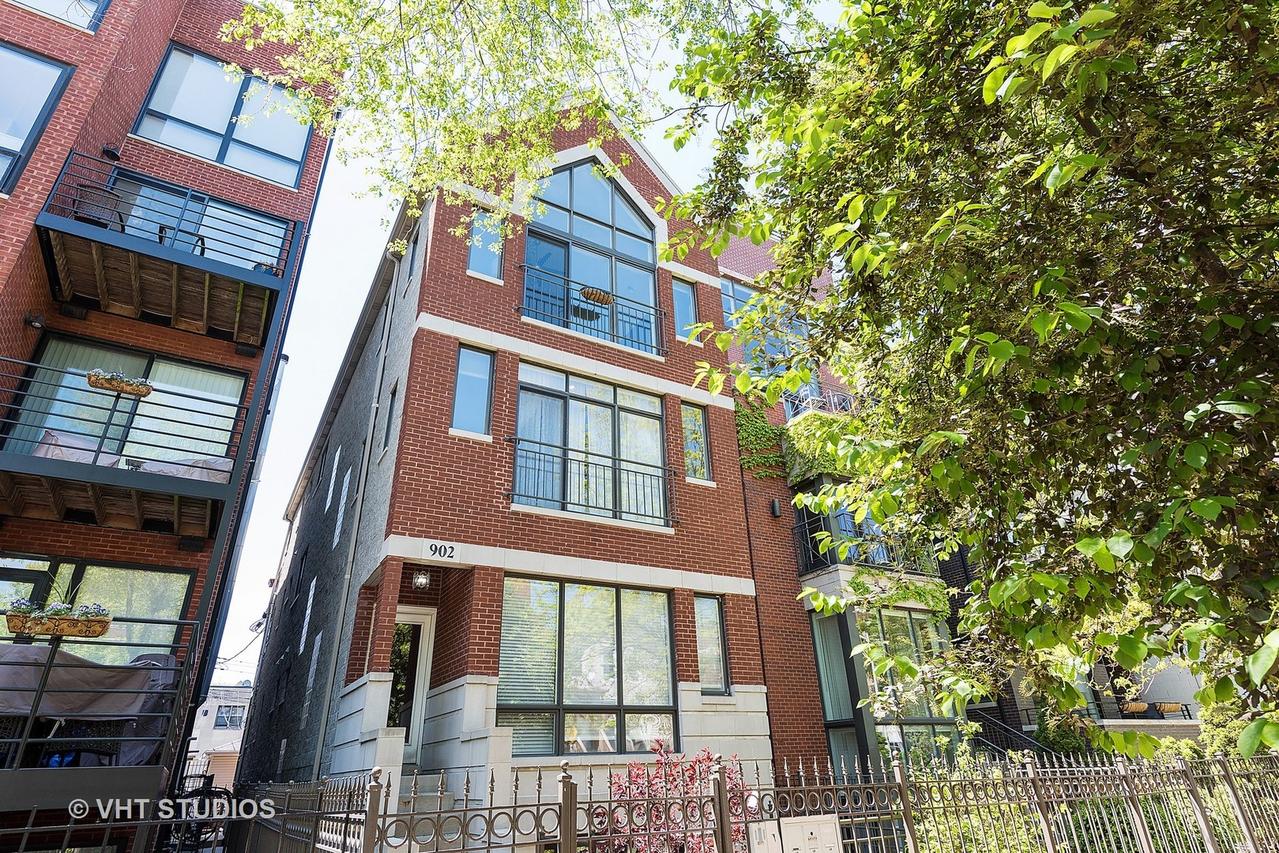 902 N Hermitage Ave. #2, Chicago, IL 60622