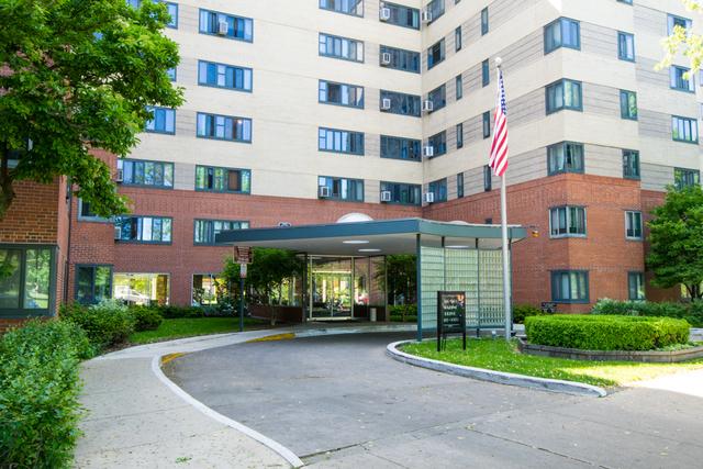 5052 N Marine Dr. #D8, Chicago, IL 60640