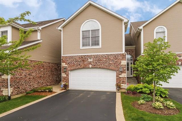 1294 Falcon Dr., Palatine, IL 60067