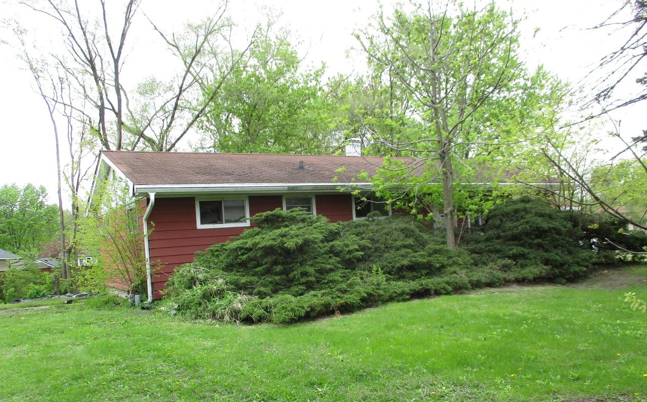 6902 High Rd., Darien, IL 60561