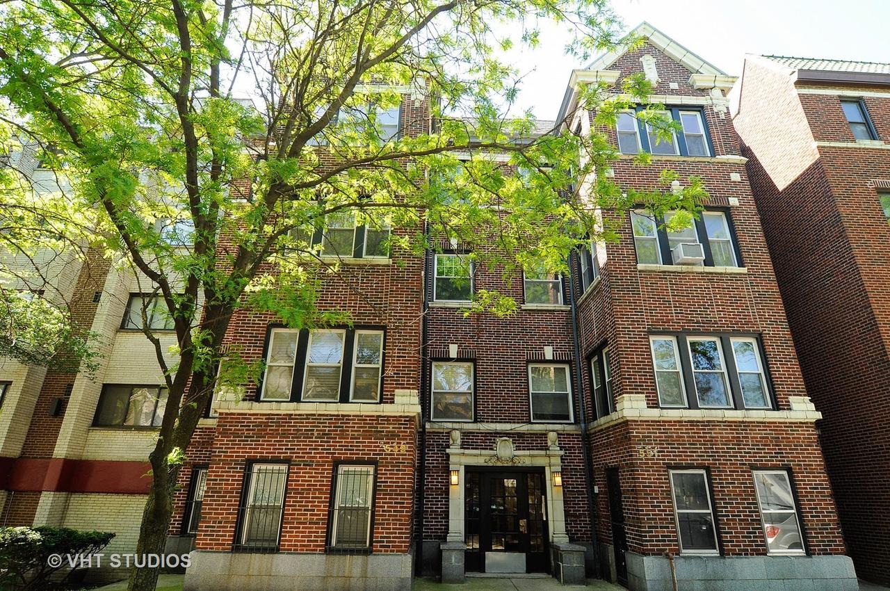 551 W Oakdale Ave. #2W, Chicago, IL 60657