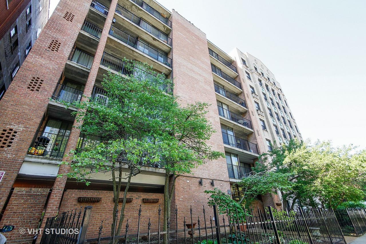 651 W Sheridan Rd. #3A, Chicago, IL 60613