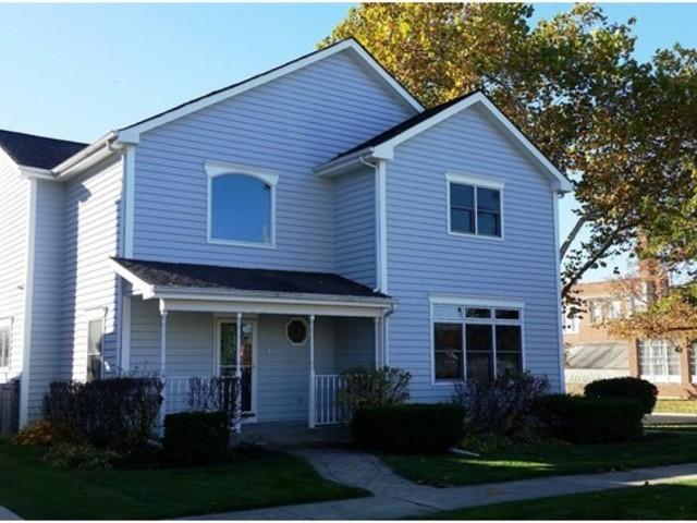 421 W Hawthorne St., Arlington Heights, IL 60004