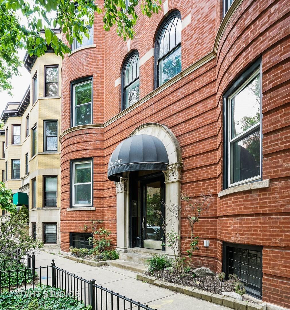708 W Cornelia Ave. #2W, Chicago, IL 60657