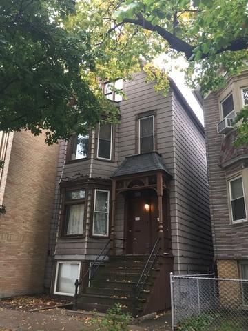 1105 W Wellington Ave., Chicago, IL 60657