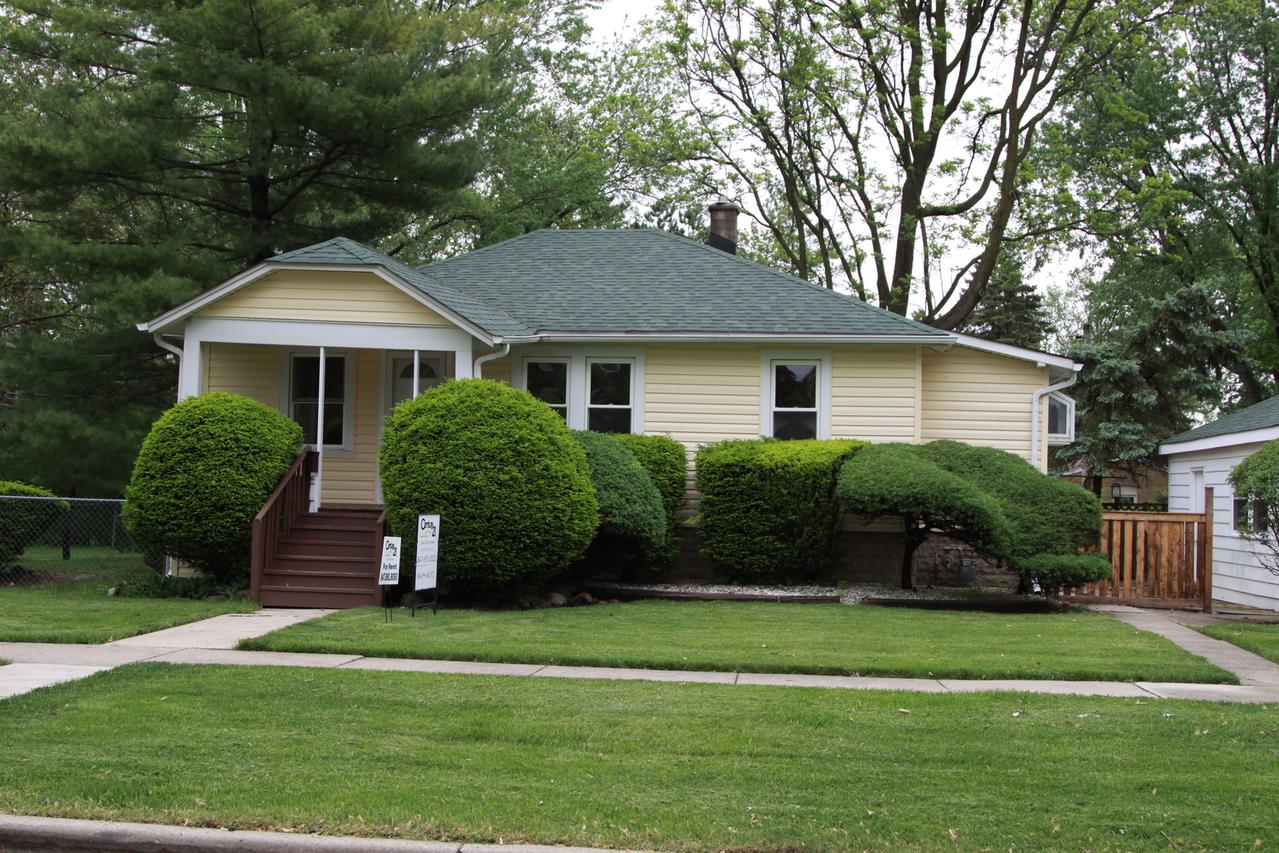 1351 White St., Des Plaines, IL 60018