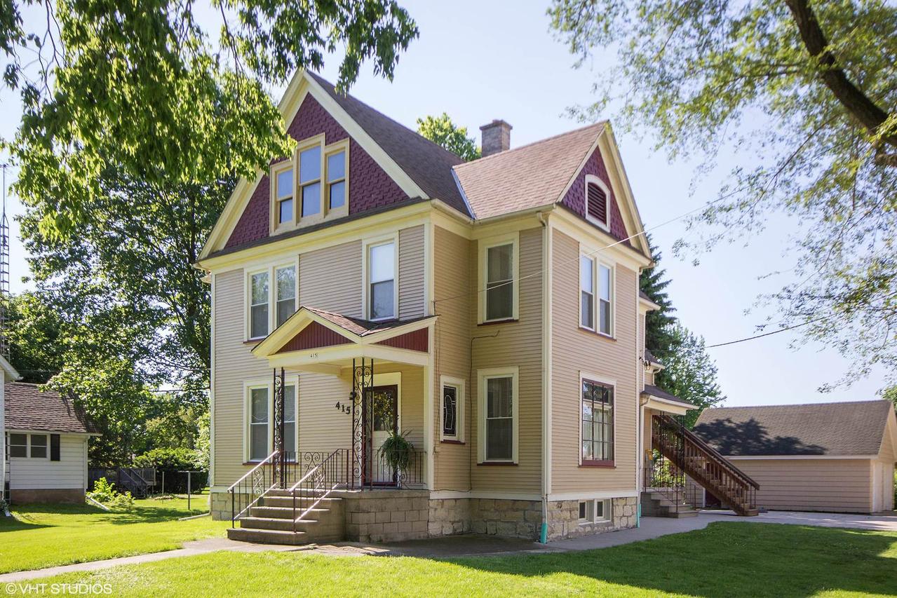 415 E Dekalb St., Somonauk, IL 60552