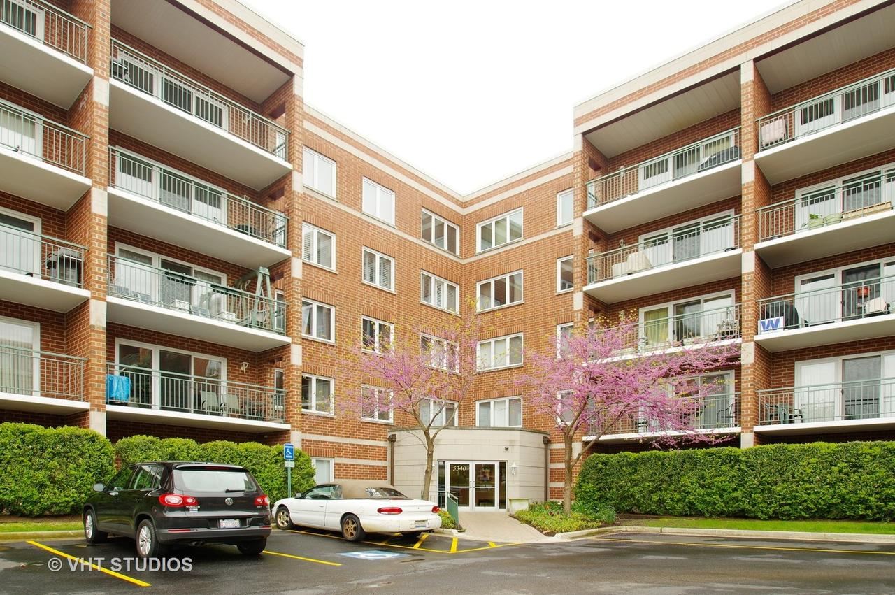 5340 N Lowell Ave. #302, Chicago, IL 60630