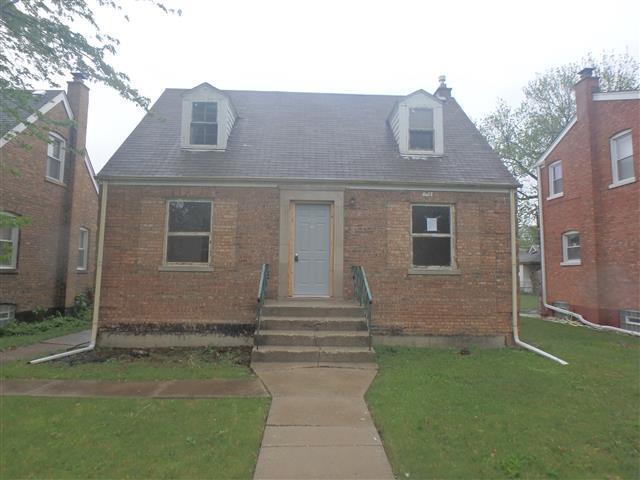 7317 S Sacramento Ave., Chicago, IL 60629