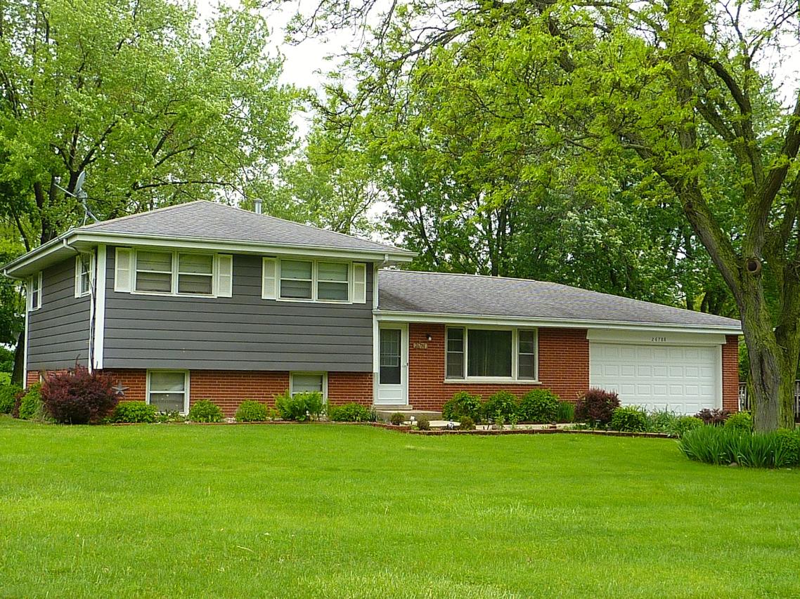 26788 N Greenview Dr., Wauconda, IL 60084