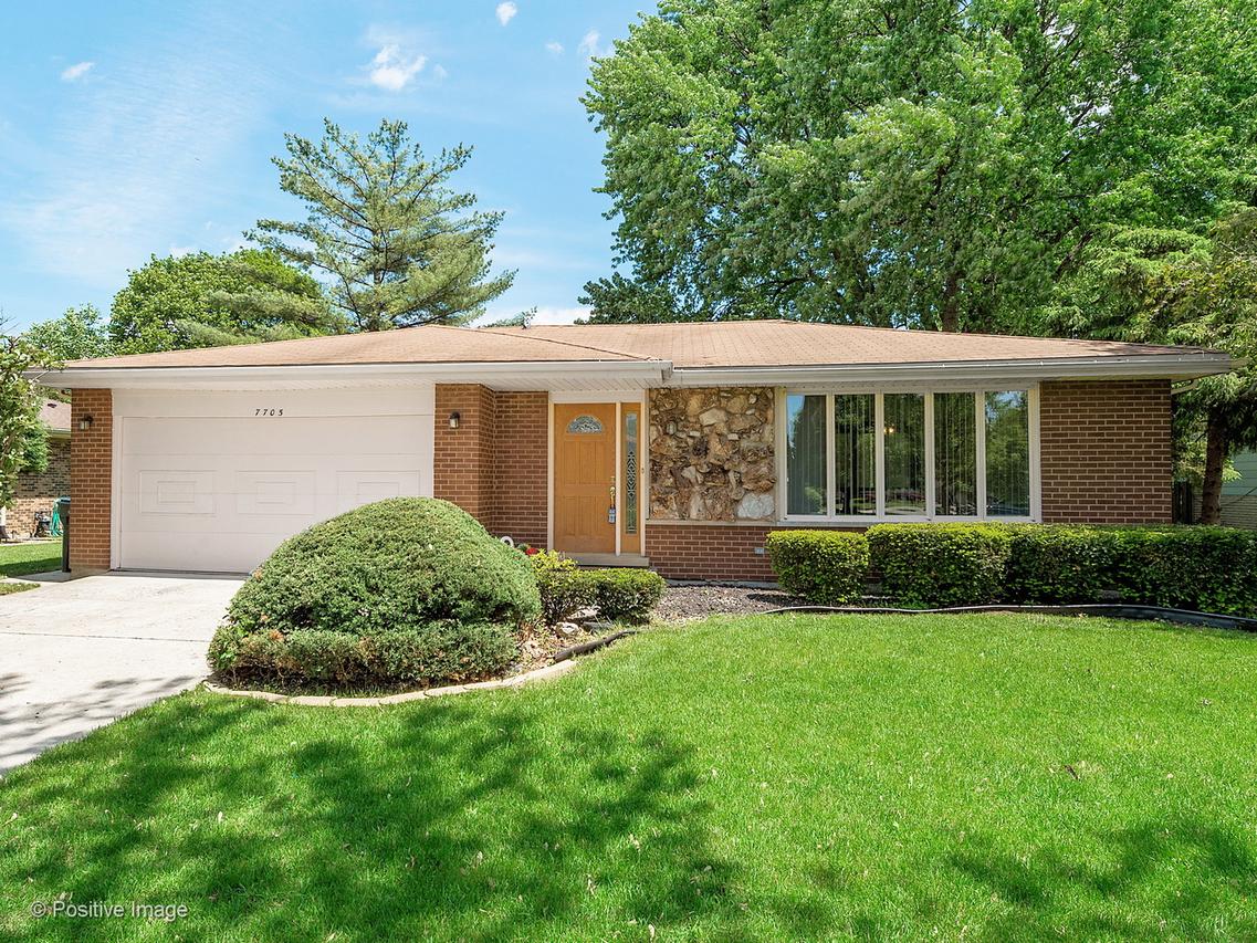 7705 Florence Ave., Darien, IL 60561