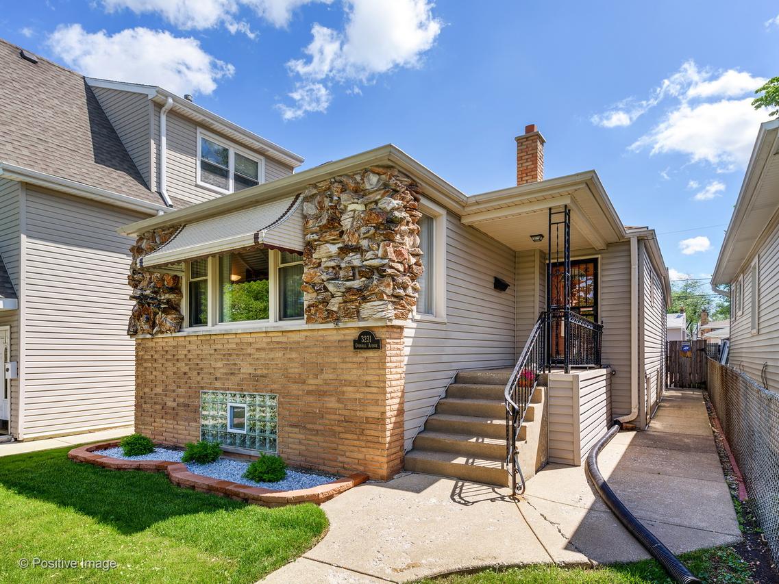 3231 N Overhill Ave., Chicago, IL 60634