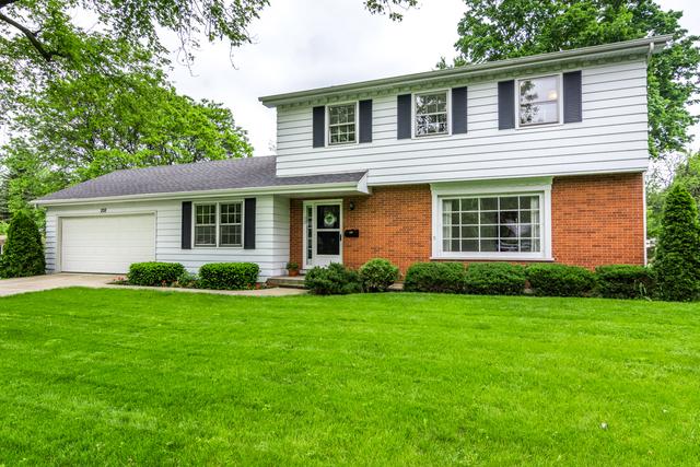 208 Sycamore Dr., Naperville, IL 60540
