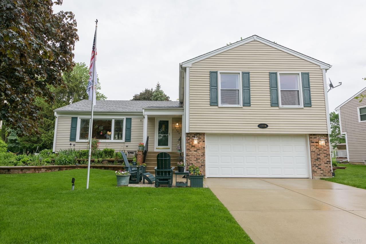 2164 Countryside Cir., Naperville, IL 60565