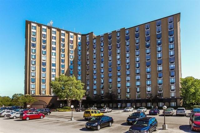 1 One Renaissance Pl. #617, Palatine, IL 60067