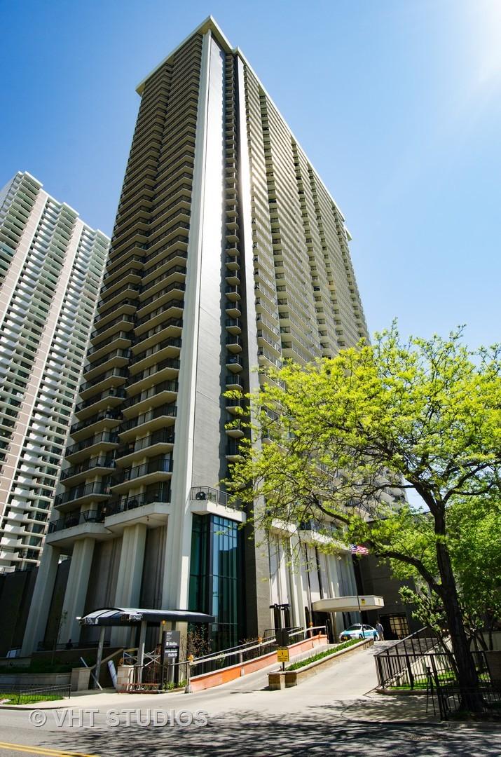 6007 N Sheridan Rd. #38G, Chicago, IL 60660