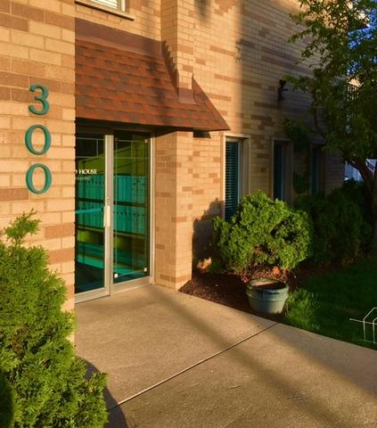 300 Circle Ave. #5D, Forest Park, IL 60130