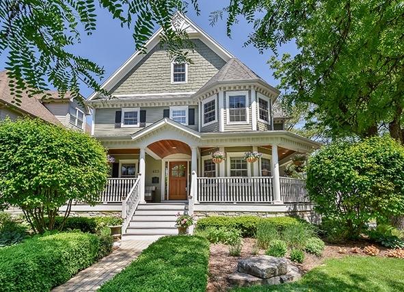 423 Douglas Ave., Naperville, IL 60540