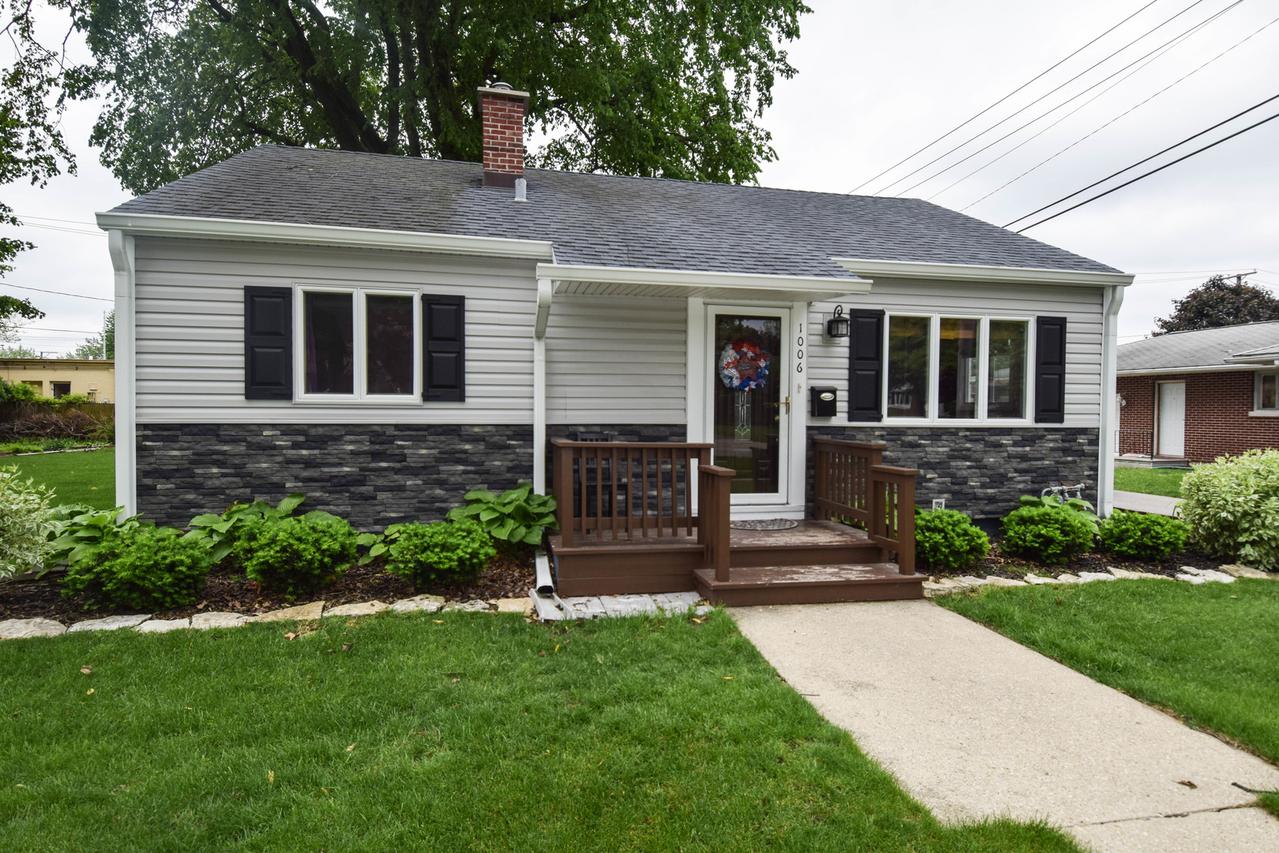 1006 John St., Joliet, IL 60435