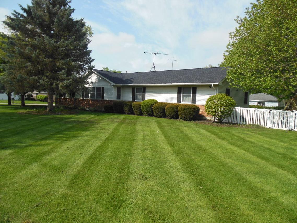 418 3rd Ave., Marengo, IL 60152