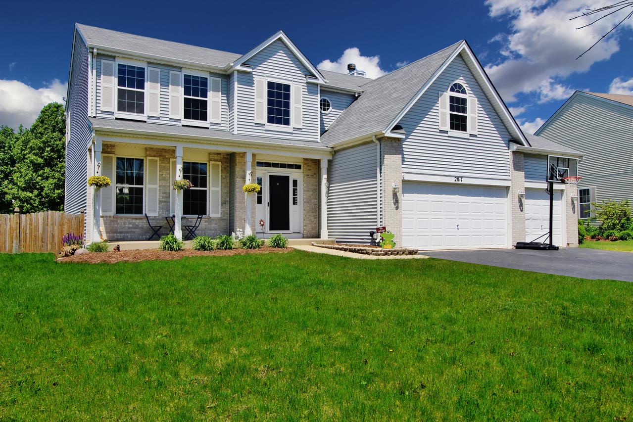 2017 Crosswind Dr., Plainfield, IL 60586