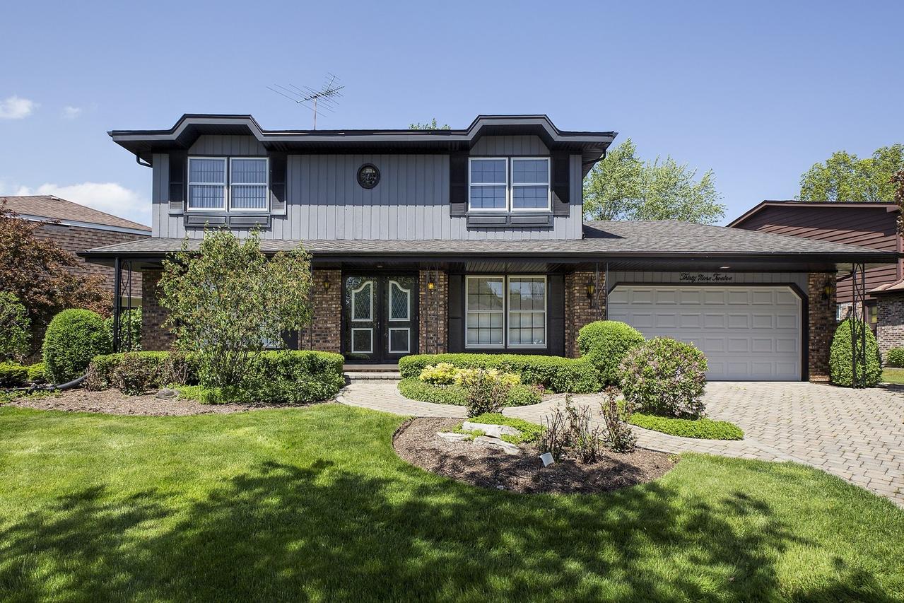 3912 Rutgers Ln., Northbrook, IL 60062