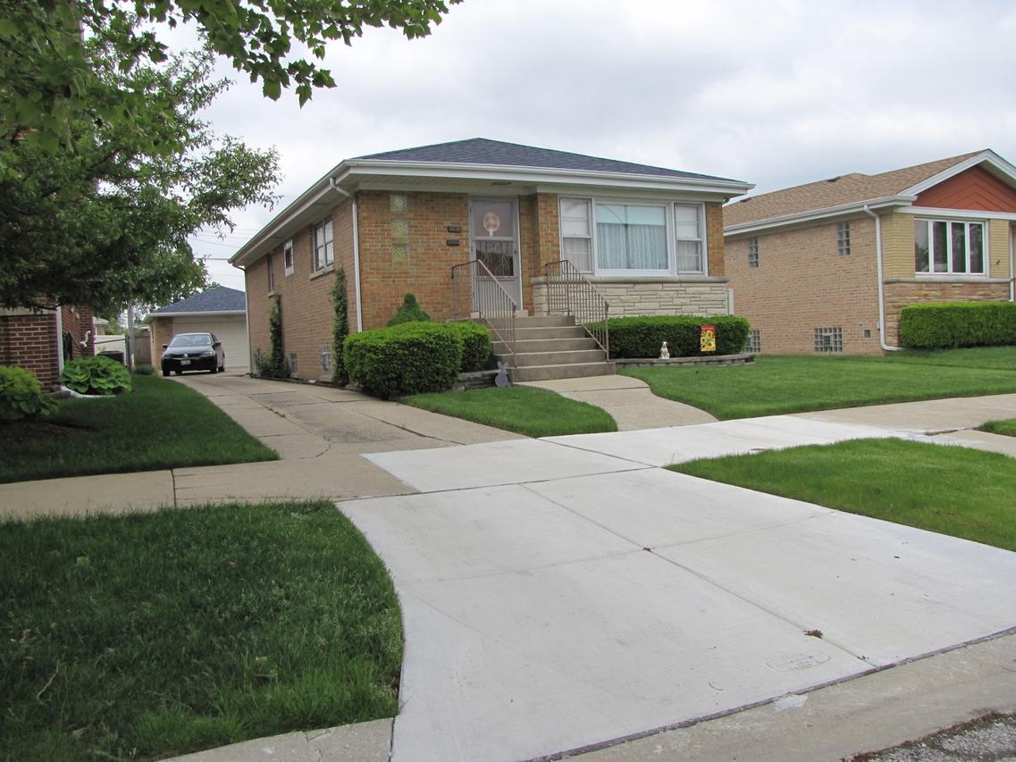 4838 N New England Ave., Chicago, IL 60656