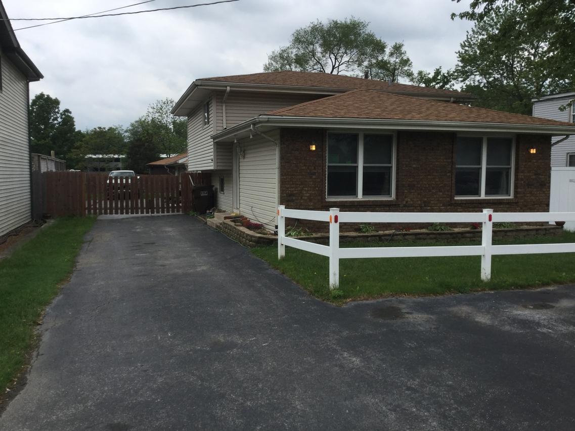 15920 S Grove Ave., Oak Forest, IL 60452