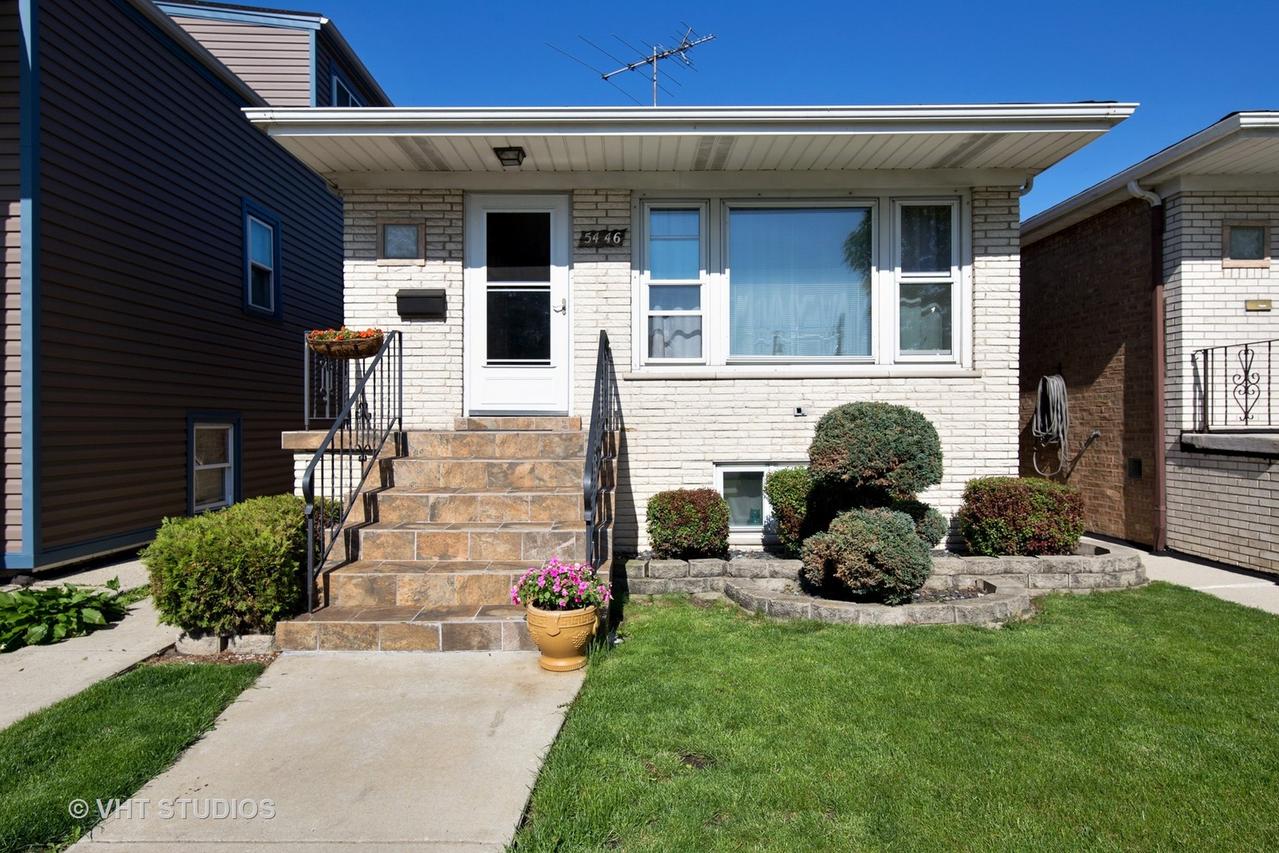 5446 S Luna Ave., Chicago, IL 60638