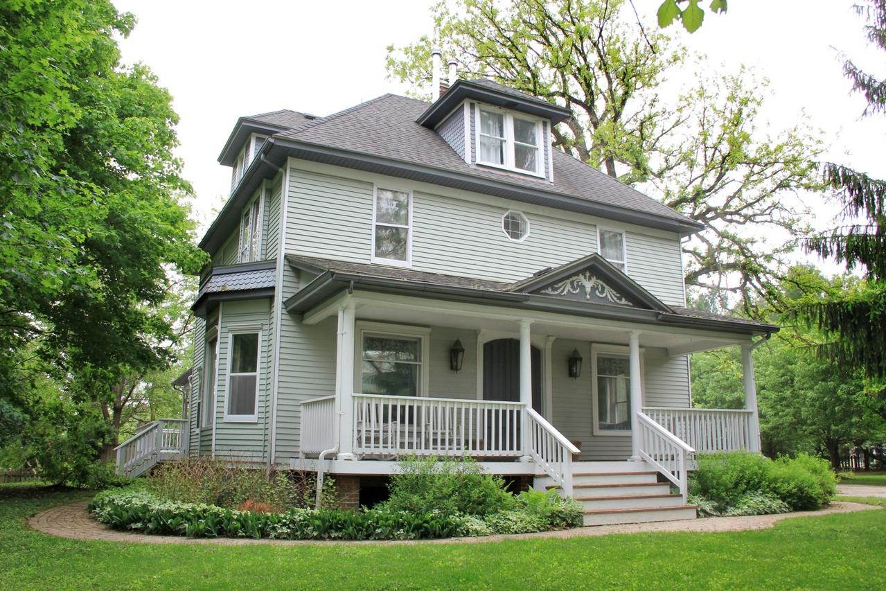 42W691 Il Route 64, St. Charles, IL 60175