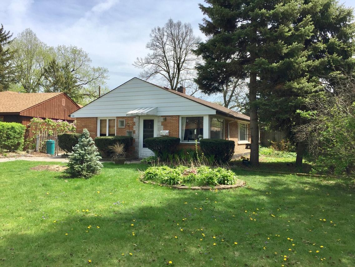 4921 Paxton Rd., Oak Lawn, IL 60453