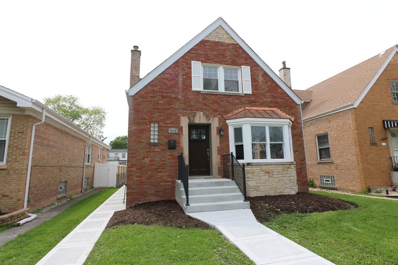 7928 S Homan Ave., Chicago, IL 60652
