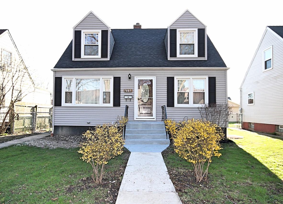 7807 S Trumbull Ave., Chicago, IL 60652