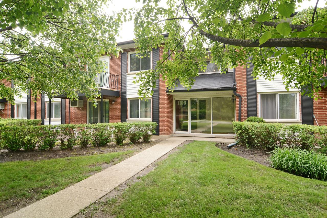 1106 N Dale Ave. #1G, Arlington Heights, IL 60004