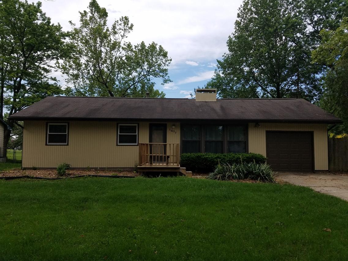 1807 Cypress Dr., Champaign, IL 61821