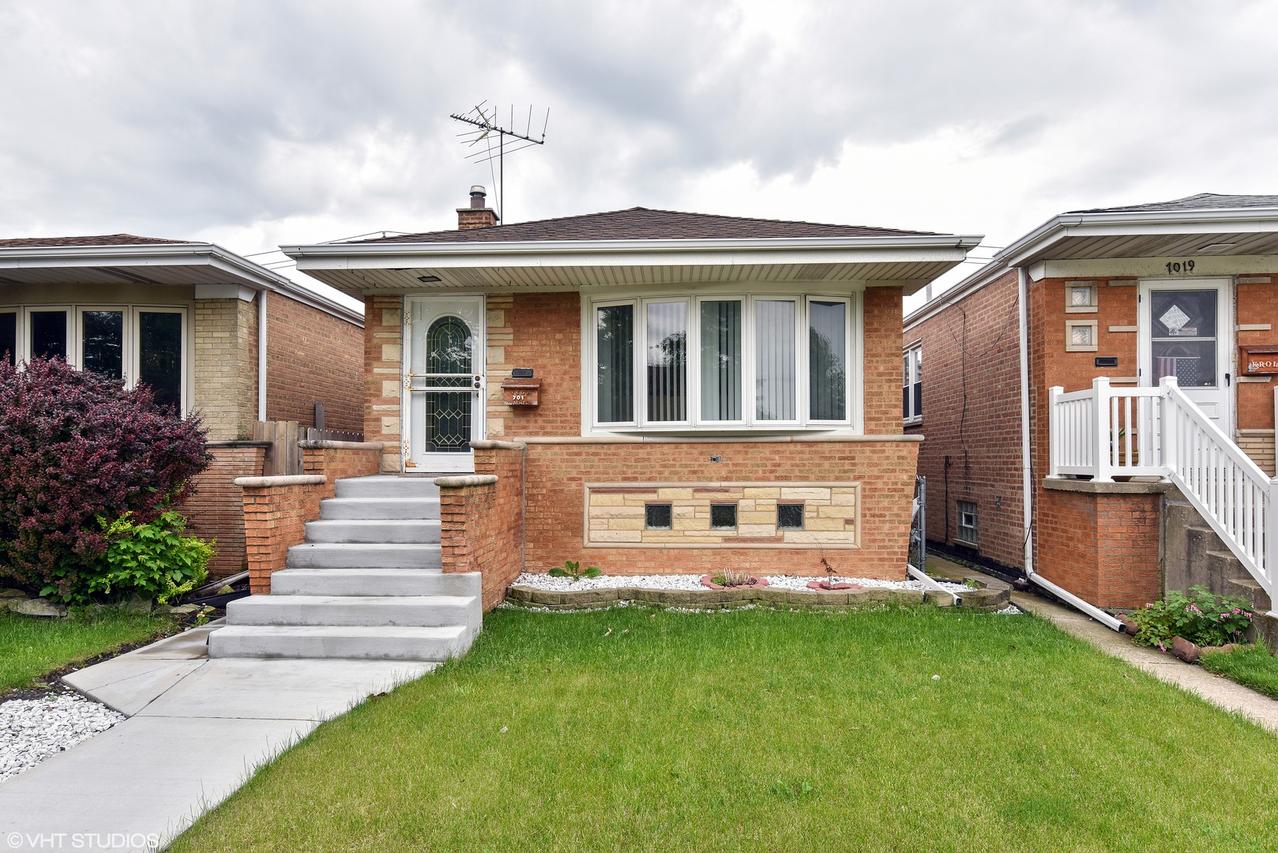 7017 W 63rd St., Chicago, IL 60638