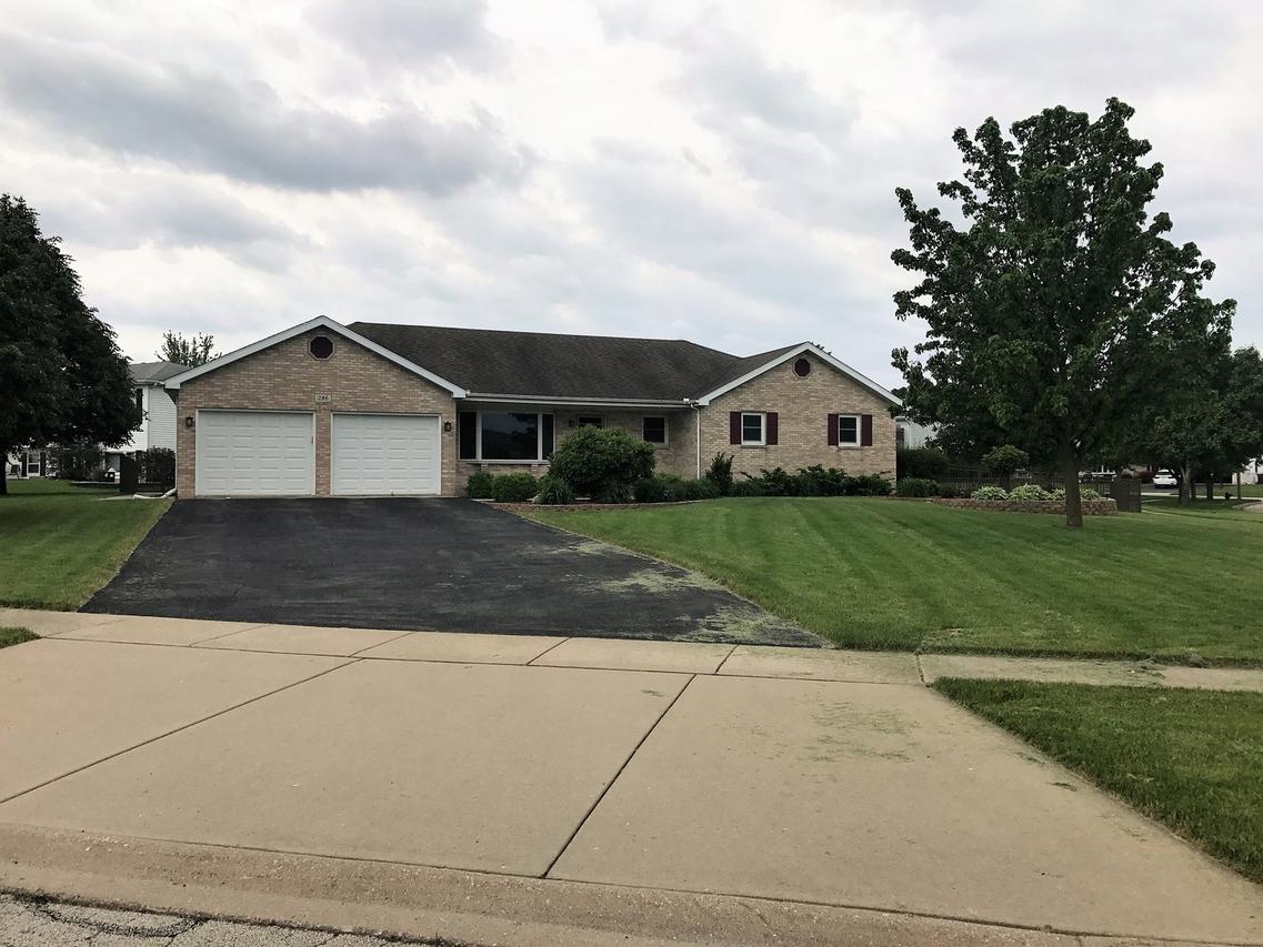 786 Tauber Ct., New Lenox, IL 60451