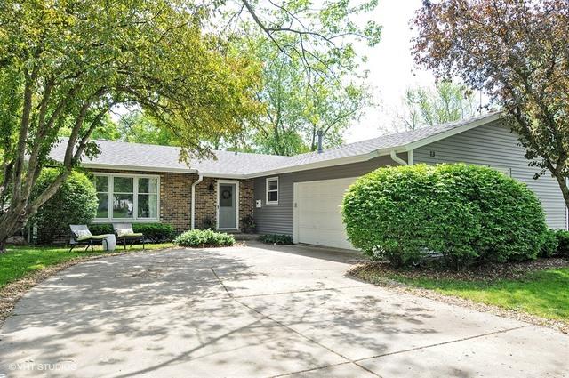 13 Walnut Dr., North Aurora, IL 60542