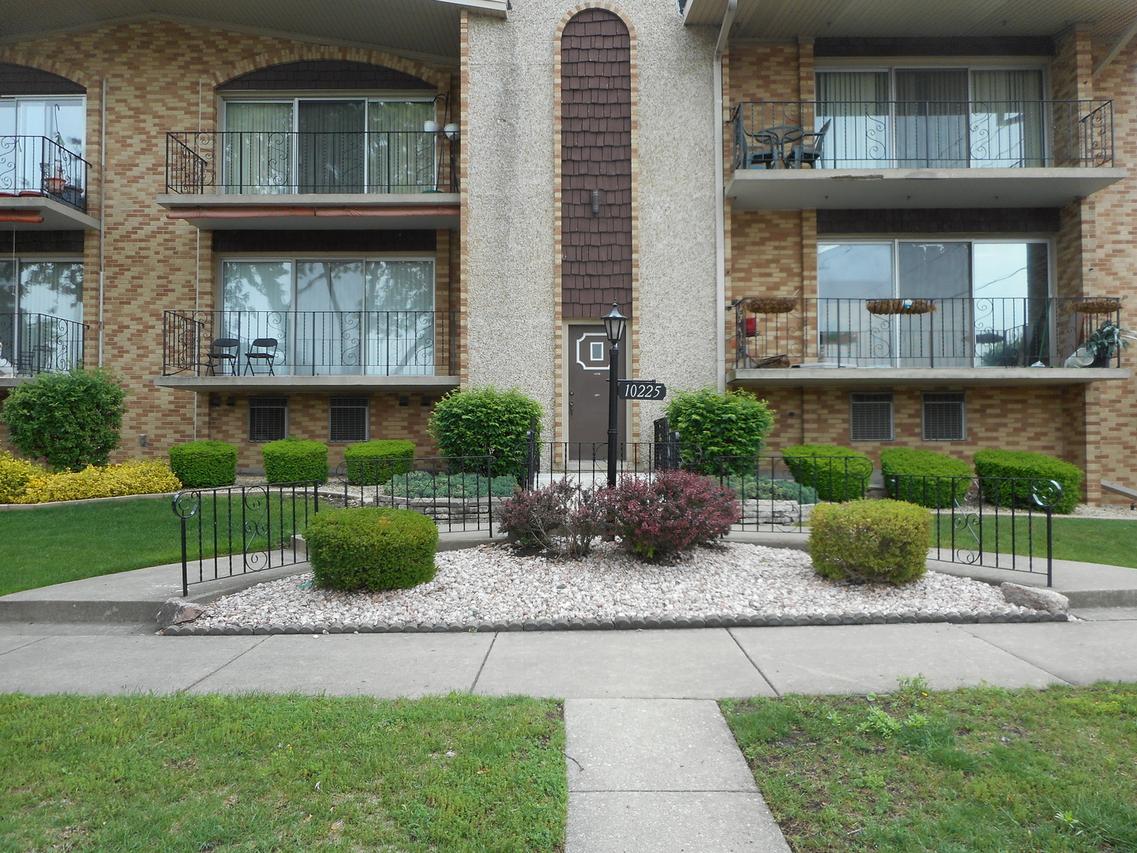 10225 S Komensky Ave. #1G, Oak Lawn, IL 60453