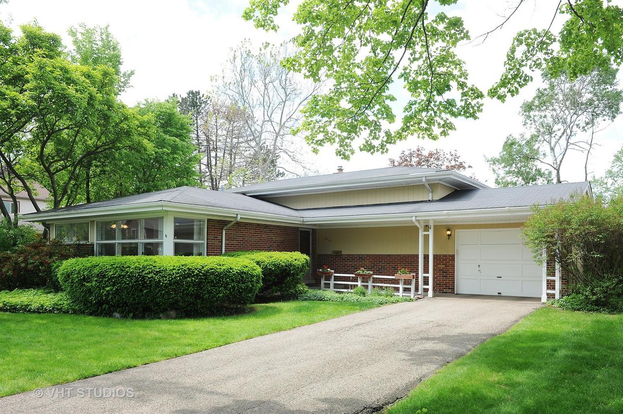 2412 Maple Ave., Northbrook, IL 60062
