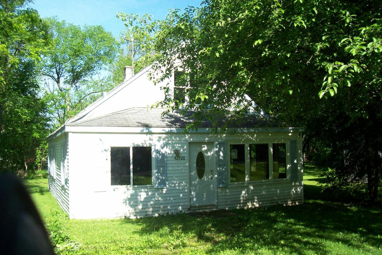 42726 N Lake Ave., Antioch, IL 60002