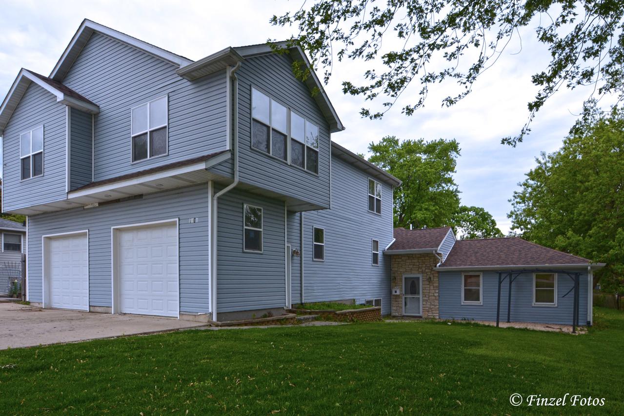 1604 N Park St., Mchenry, IL 60050