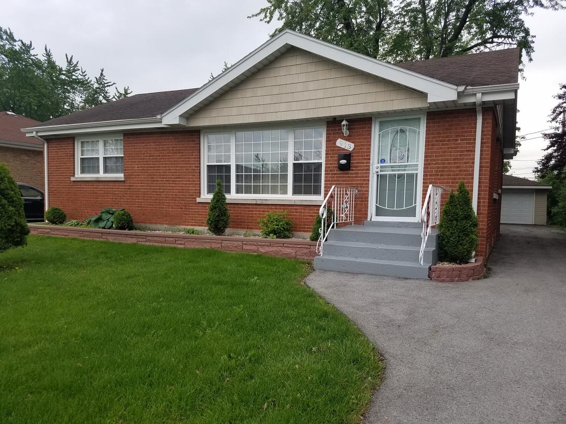 913 E 163rd St., South Holland, IL 60473