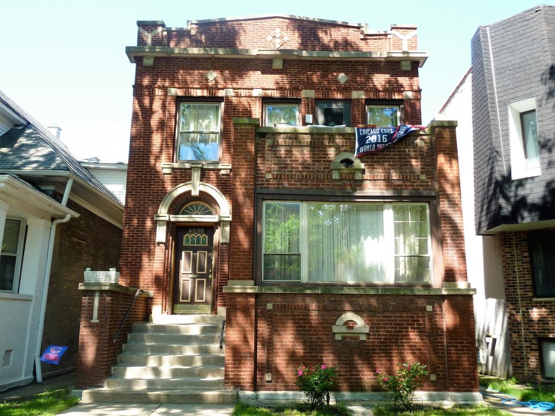 4530 N Artesian Ave., Chicago, IL 60625