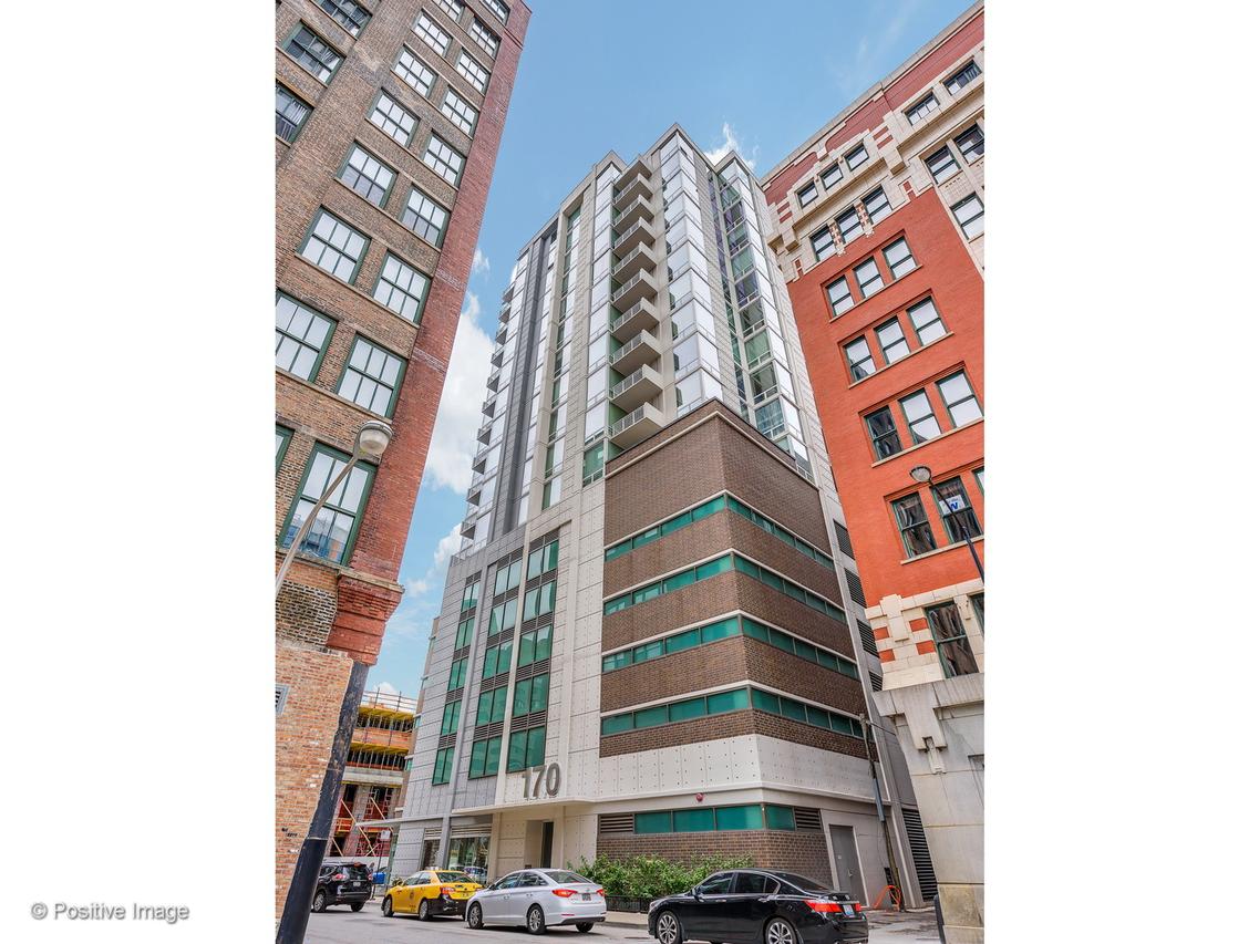 170 W Polk St. #1704, Chicago, IL 60605