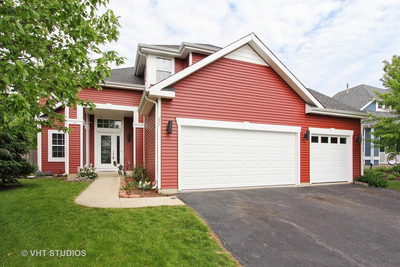 288 Wagonwood Rd., Round Lake, IL 60073