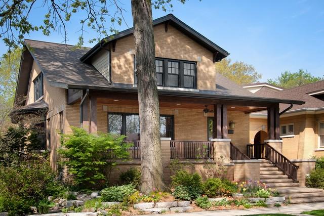 5738 N Virginia Ave., Chicago, IL 60659