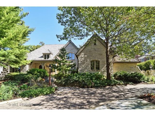 679 Plumtree Rd., Glen Ellyn, IL 60137