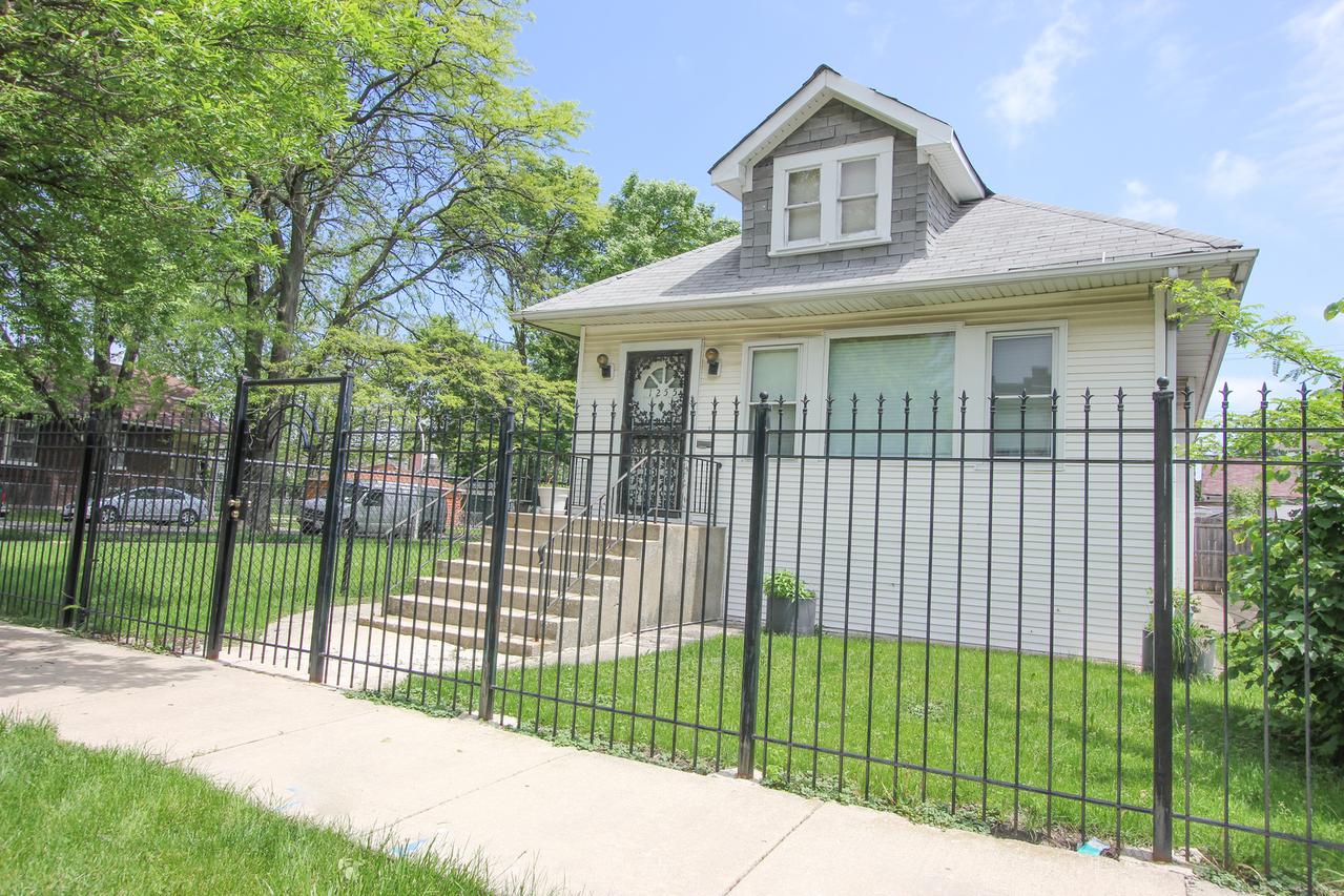 1255 N Parkside Ave., Chicago, IL 60651